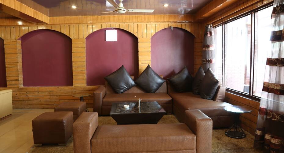 Hotel Royal Residency, Srinagar 4